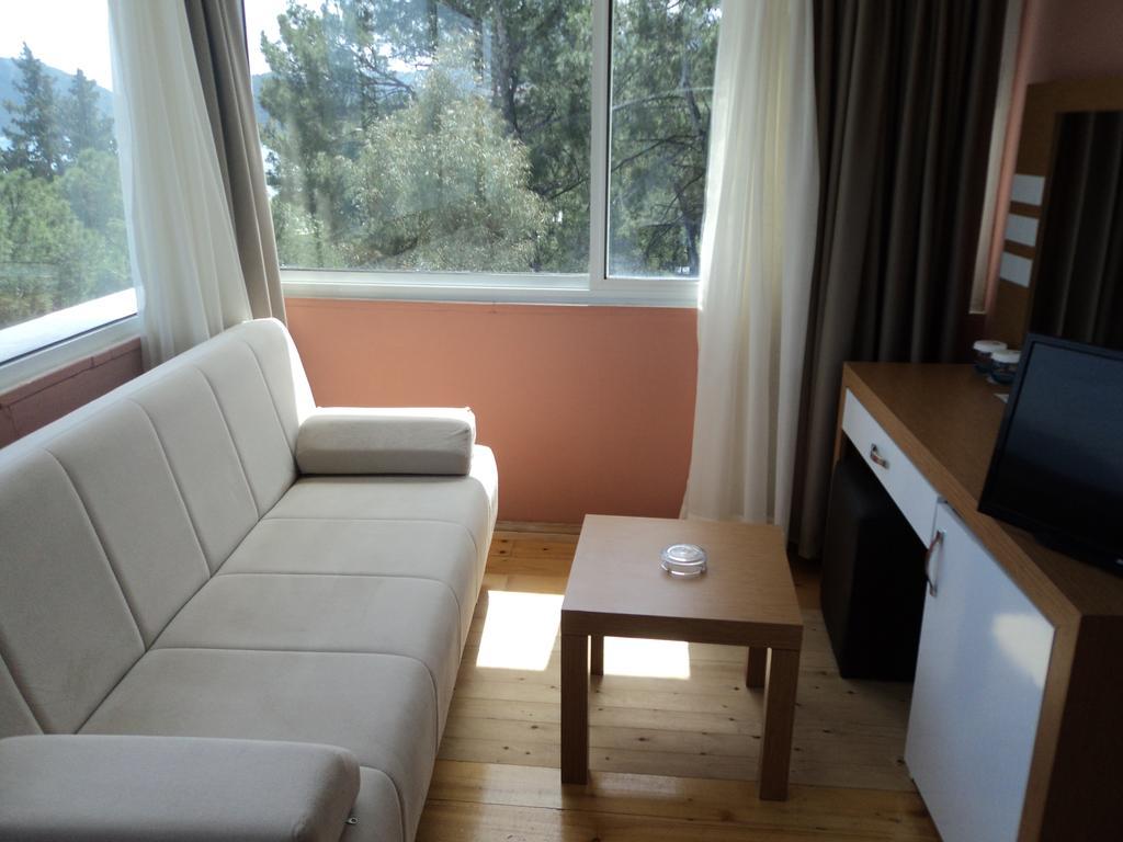 Monte Otel